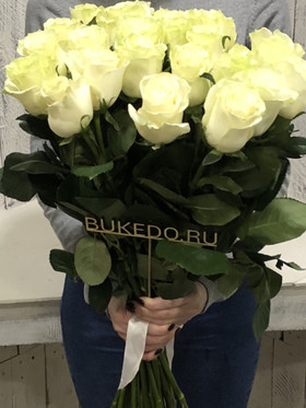 Белые розы Эквадор, 50 см