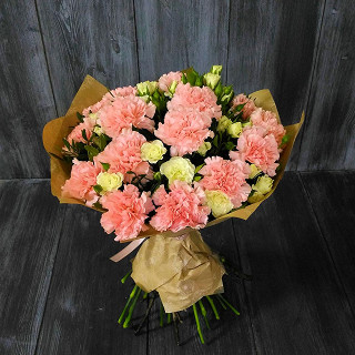 Купить с доставкой. Леди в розовом