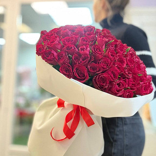 Купить с доставкой. 101 Роза красная