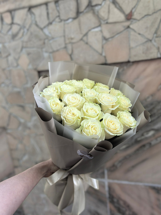 Букет белых роз