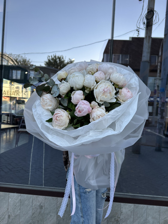 Букет из 21 пиона