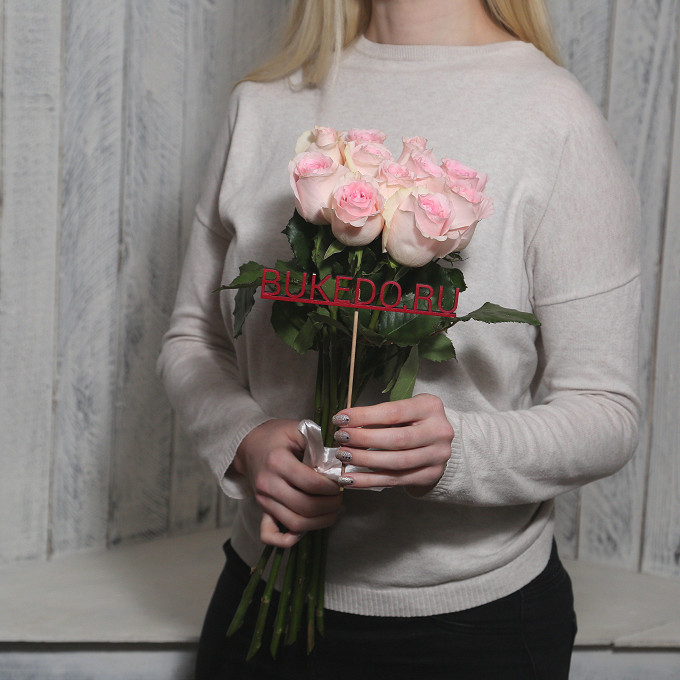 Нежно-розовые розы Кения, 50 см