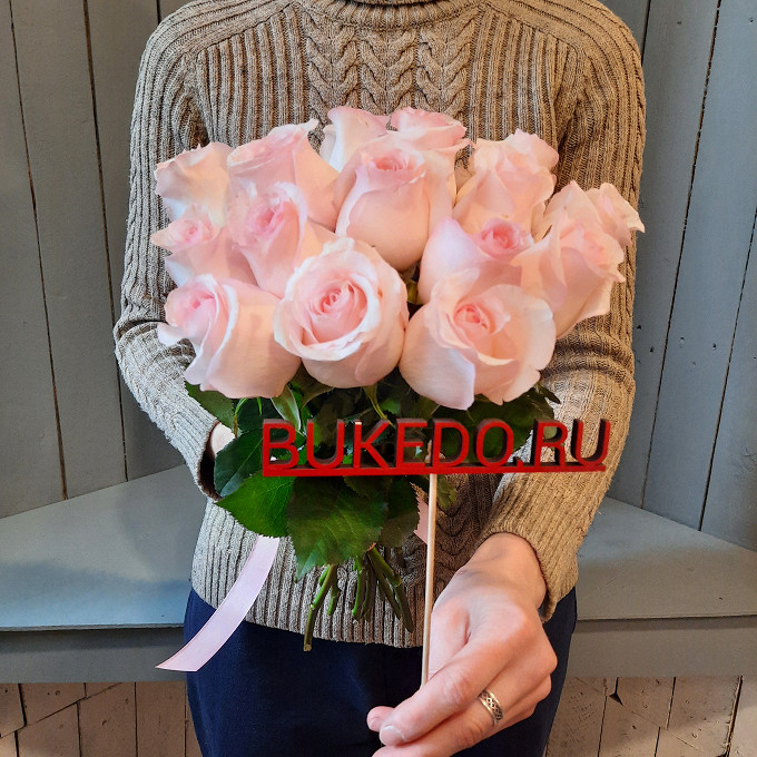Нежно-розовые розы Эквадор, 40 см
