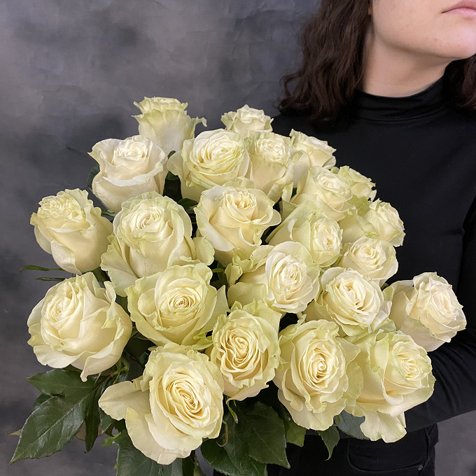 Роза белая 70 см