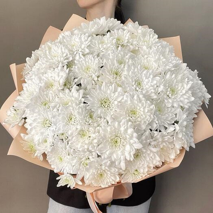 Купить с доставкой. Букет из 15 кустовых хризантем