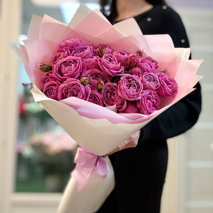 Пион пионовидные розы букет